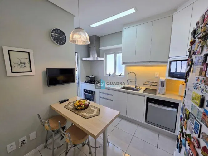 Cobertura Duplex à Venda em Florianópolis com 4 Quartos, 220m², Terraço com Espaço Gourmet