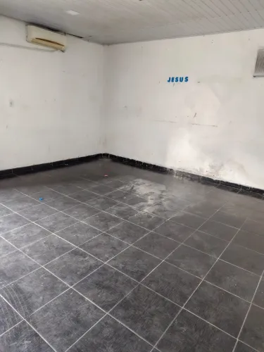 Alugo ponto comercial Jorge Teixeira
