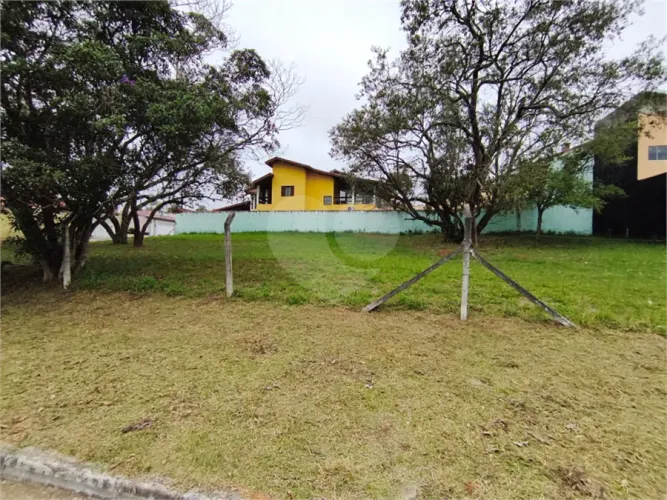 Terreno à venda em Parque do terceiro lago - SP
