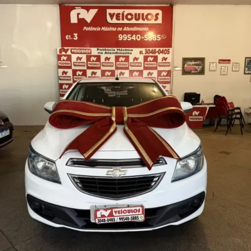 Chevrolet Onix Hatch LT 1.4 8V Flex Power Mec. 4P 2015