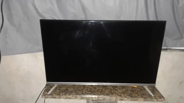 TV SMART 32 POLEGADA BRITÂNIA