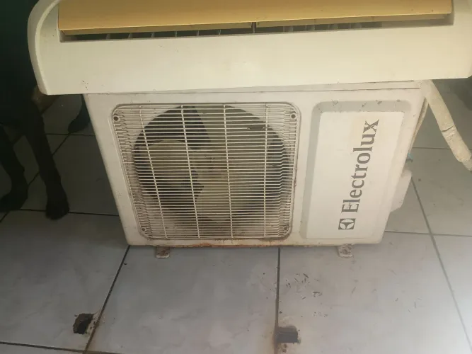 Central Eletrolux 12000 btus