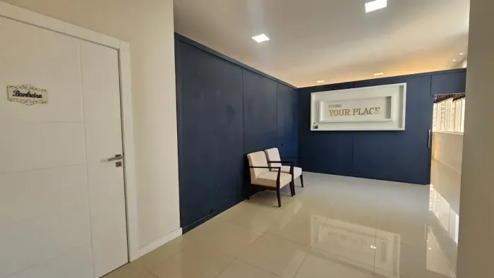 Excelente Sala Comercial Prédio Business na Meia Praia em Itapema - SC