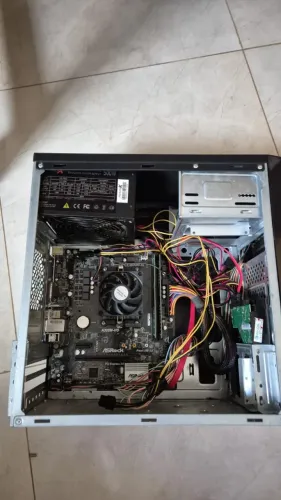 PC, AMD Athlon 3000G, Placa Mãe A320M-HD, 8Gb Ram ddr4, 300Gb HD, 500w