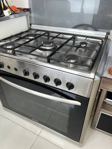 Fogão Bosch 5 Bocas Inox com Mesa de Vidro | Bivolt | Forno Grande