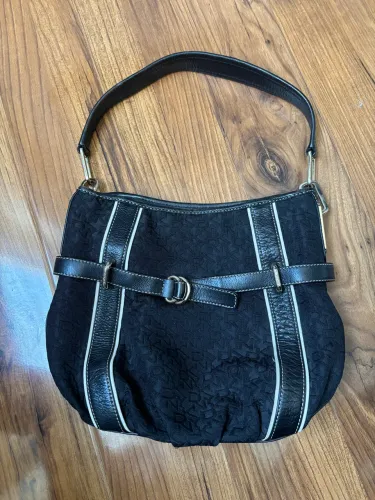 Vendo Bolsa. Bem conservada.