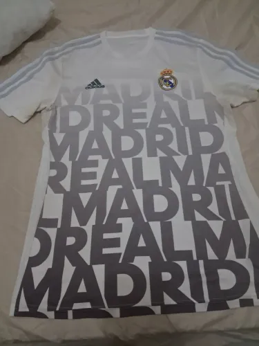 Camisa real madrid pré-jogo