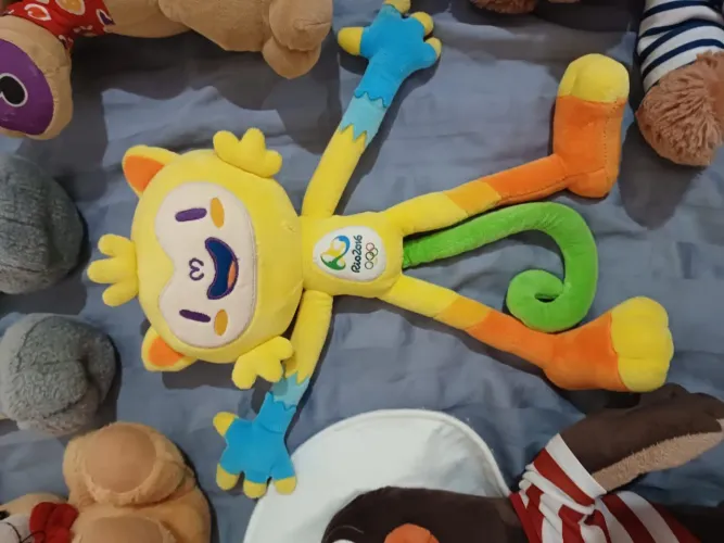 Mascote  Olimpíadas  2016 ótimo para colecionadores  ou para crianças 