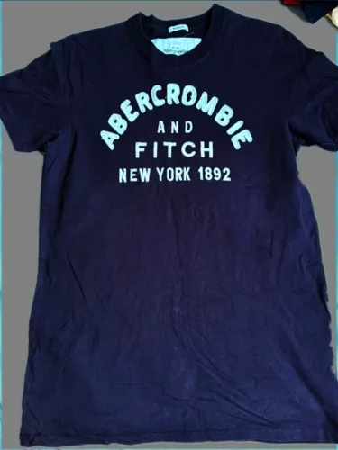 Camiseta Abercrombie & Fitch Original - Azul Marinho - Tamanho M