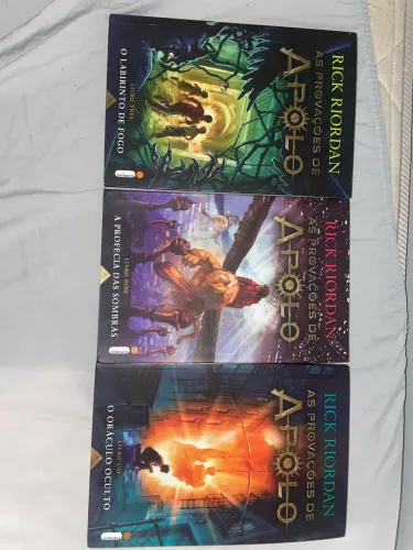 3 livros da série Provações de Apollo