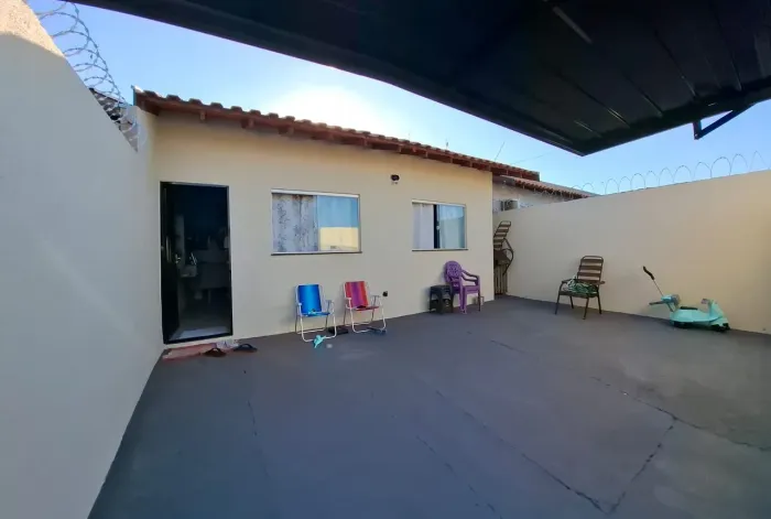 Casa a venda - Bela laguna