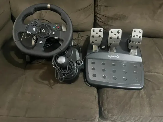 Volante Logitech G920 + Cambio Logitech G Driving Force (Novo)