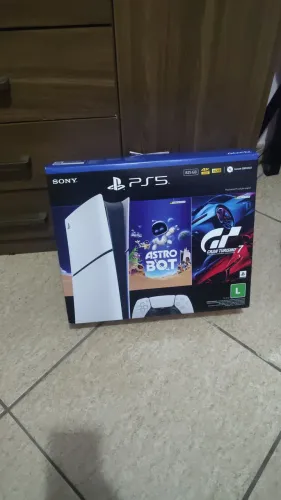 PS5 Novo na caixa + 2 jogos