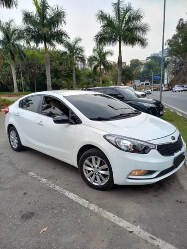 Kia Motors Cerato 1.6 16V Flex Aut. 2015