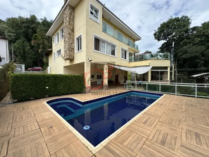 Casa com 4 dormitórios à venda, 495 m² - Vila Verde - Itapevi/SP