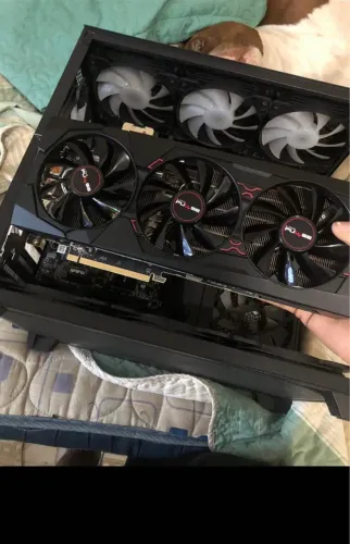 Placa de vídeo RX 5700 XT TRIPLE FAN