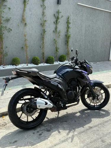? YAMAHA FZ25 FAZER 2023 ? PANTERA NEGRA ?