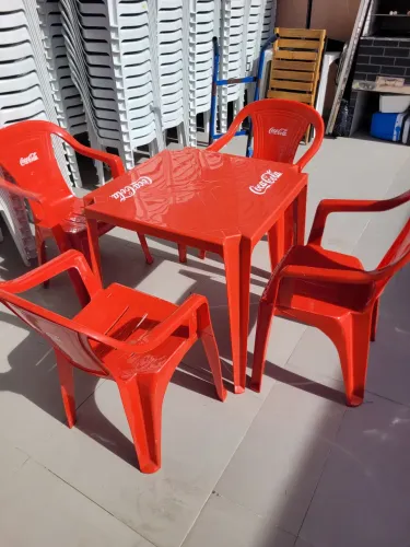 Mesas e cadeiras de plastico a venda
