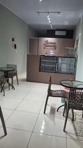 Vitrine Refrigerada e Quente (Seca) Confeitaria