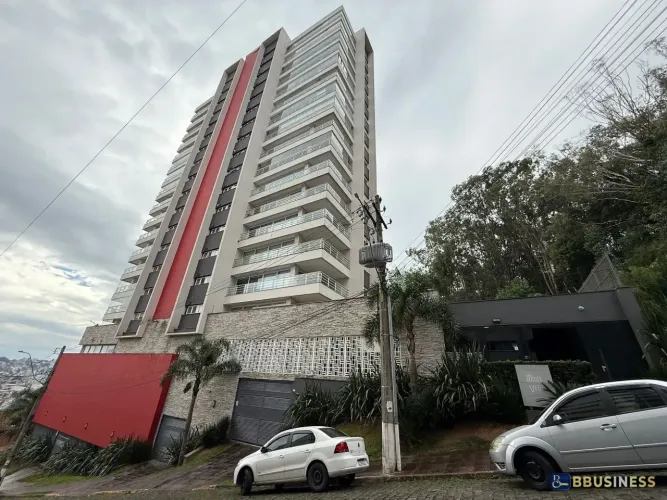Apartamento à venda com 3 dormitórios, sendo 1 suíte, 2 vagas, Madureira, Caxias do Sul, R