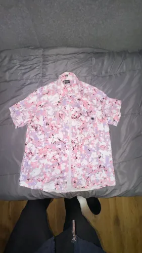 camisa oakley surreal estampada rosa p
