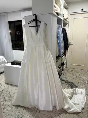 Vendo vestido de noiva semi novo!
