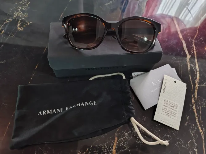 ÓCULOS DE SOL ARMANI EXCHANGE (gatinho)