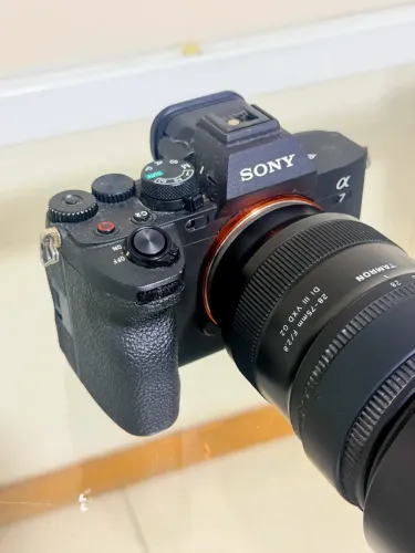 Sony a7 iv