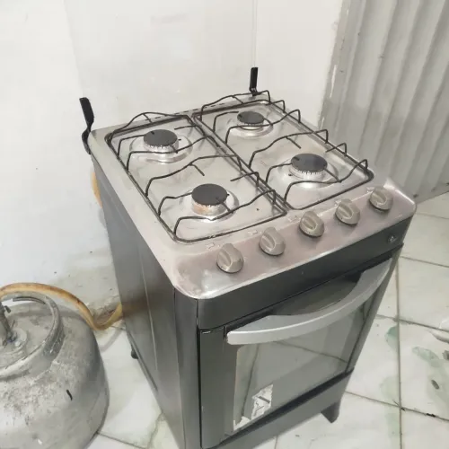 Fogão Esmaltec 4 bocas com forno , FAÇO ENTREGA