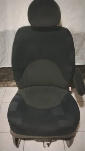 Banco de carro do Picasso