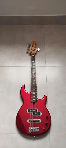 Baixo Yamaha BB 425