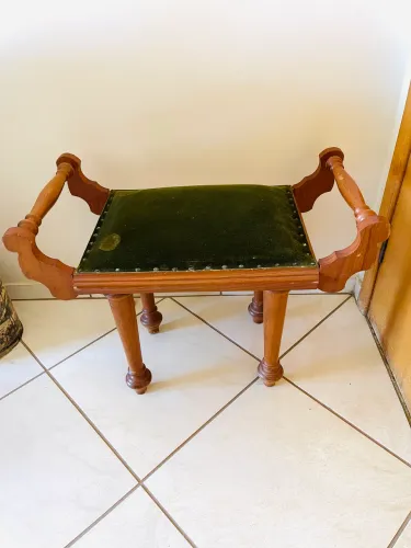 Banqueta Recamier Clássica em Estilo Regência