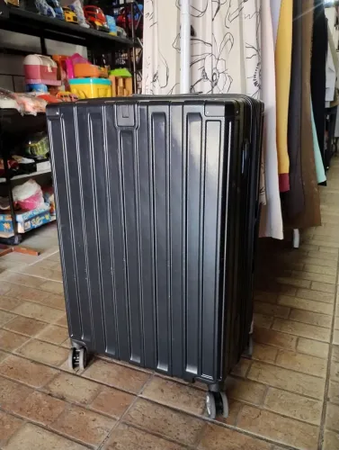 Mala preta de viagem