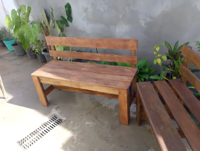 Bancos de madeira pallet