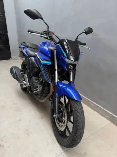 Fazer 250