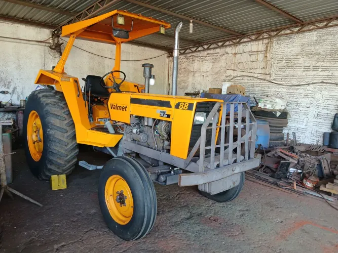 Trator Valmet Modelo 88 Série Prata Ano 1986