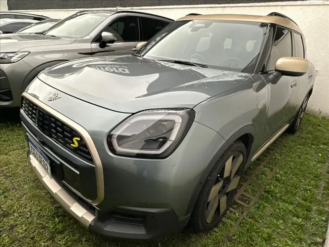 Mini Cooper Country. SE All4 TOP (elétrico) 2025