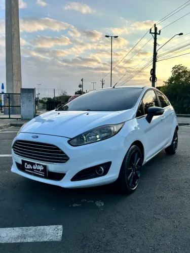 Ford Fiesta 1.6 16V Flex Mec. 5P 2015
