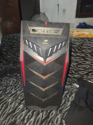 Vendo Pc game com defeito pra retirada de peça