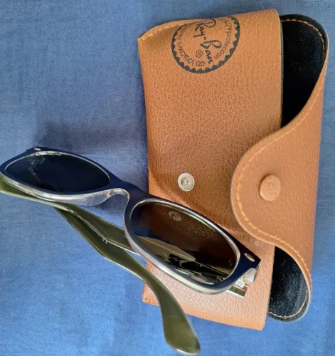 Óculos Ray ban original azul com lentes verdes new wayfarer rb2132