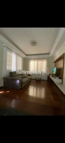 Casa de 3 quartos, suíte, ampla e arejada, em terreno de 442m2 no melhor ponto do Fernão D