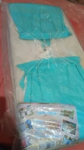 Estou vendendo esse rede berço boa qualidade e confortável pra seu bebê .