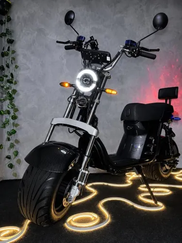 X13 Scooter Elétrica X13 1000W de potência Bluetooth 2 Lugares Sport Alarme NFC