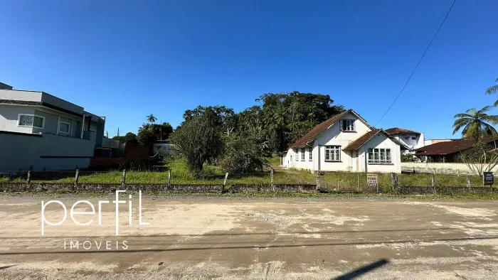 Terreno industrial de 1.887,50 m² à venda no Bairro Floresta, Joinville-SC