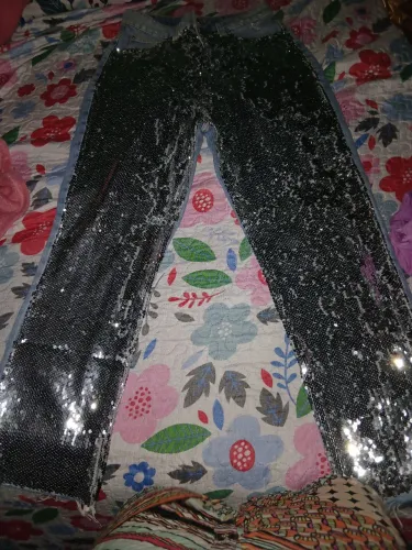 Calça de paete prata 170 reais