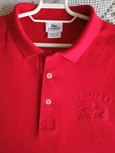 Luxuosa camisa marca Lacoste big croc tecido algodão aceito troca por jaqueta preta