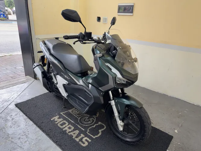 Honda ADV 150 