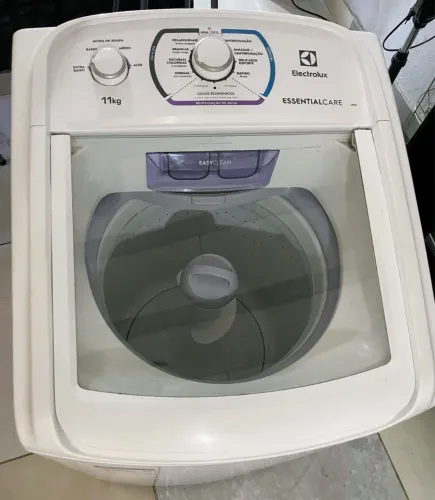 Máquina de lavar Eletrolux 11kg novinha (entrego)