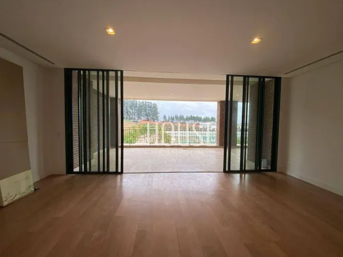 Apartamento à venda em condomínio fechado em Porto Feliz | 437m² em Boa Vista Village | AP