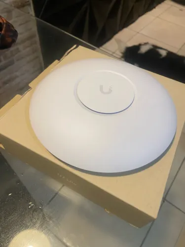 Access Point Ubiquiti UniFi U7 Lite Wi-Fi 7 Dual-Band 2.5 GbE (Anatel)